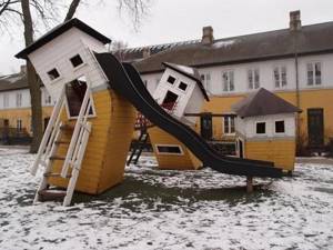 30 жутких детских площадок, которые не приснятся даже в самом страшном сне... Кошмар в чистом виде!