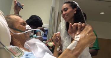 Душераздирающее видео свадебного танца дочери с умирающим отцом. Невозможно сдержать слёзы!
