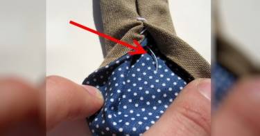 Если ты увидишь нитку на галстуке, не спеши ее срезать. Это очень важная деталь!