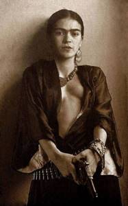 Коммунистка, бисексуалка и любительница текилы Фрида Кало. Потрясающая женщина, которой восхищается весь мир!