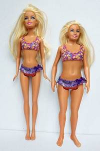 Кукла Барби с телом обычной 19-летней девушки. Только вот внешность ее далека от идеала красоты...