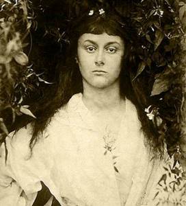 Редкие снимки Алисы из «Страны чудес», найденные в личной коллекции Льюиса Кэрролла.
