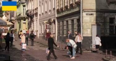 Социальный эксперимент «Человеку плохо» повторили на улицах Львова. Вот как повели себя украинцы!