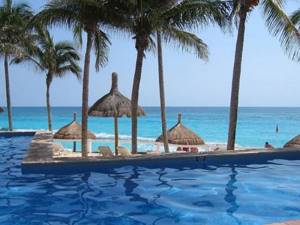 В Мексике платят 10 000 $ в месяц тому, кто согласен жить возле Карибского моря.