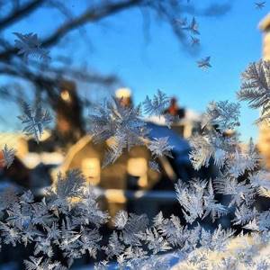 В США и Канаде настолько холодно, что в домах лопаются стекла. Рекордные морозы и тонны снега!