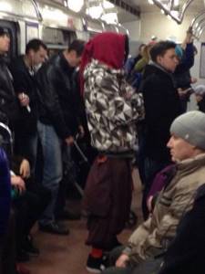 30 самых отчаянных модников петербургского метро! И смех и грех...