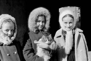 Дочь обнаружила на чердаке снимки, сделанные ее матерью в 60–80-е годы в СССР.