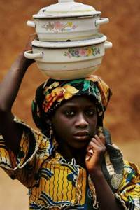 Конец жутким традициям! В Нигерии запретили то, что стоило миллионам женщин жизни...
