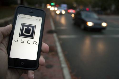 Резонансный случай! В США беспилотное такси Uber насмерть сбило женщину.
