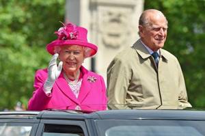 96-летний муж королевы Елизаветы попал в больницу! Стали известны подробности.