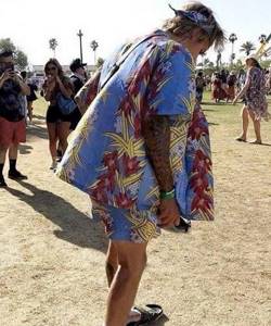 Бейонсе, Кайли Дженнер и другие знаменитости появились на фестивале Coachella в пикантных нарядах