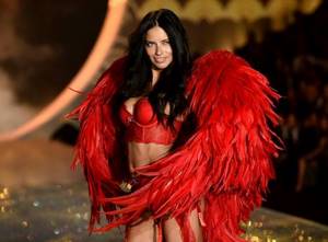 Милые ангелы с дьявольскими гонорарами: 9 самых высокооплачиваемых моделей Victoria's Secret.