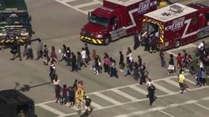 Около 50 раненых и 17 погибших. Очередная кровавая бойня в школе во Флориде.