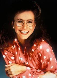 Посмотри, как сейчас выглядит Андреа из суперпопулярного в 90-е сериала «Беверли-Хиллз, 90210».