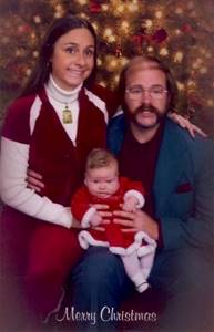 С виду это типичная американская семья. Но посмотри, что они вытворяют на Рождество уже 15 лет!