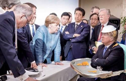 Мастер по чтению языка тела разъяснил значение жестов Меркель и Трампа на саммите G7