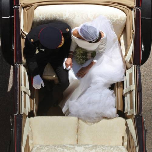 Раскрываем тайну самого известного снимка со свадьбы Меган Маркл и принца Гарри