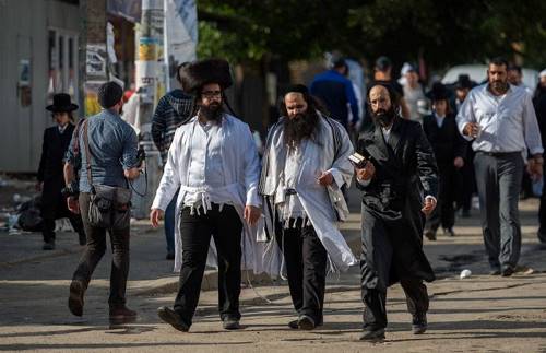 Люди в черном: почему религиозные евреи одеваются так странно
