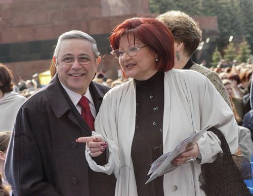 Елена Степаненко и Евгений Петросян разводятся и делят всё, что нахохотали за 30 лет