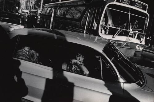 Свободная Америка 60-70-х. Шедевры уличной фотографии в объективе гениального Гарри Виногранда.